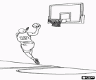 Jugador de bàsquet entrant a cistella