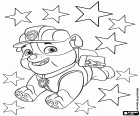 El cadell de Paw Patrol Rubble és molt feliç entre les estrelles que decoren les celebracions de Nadal
